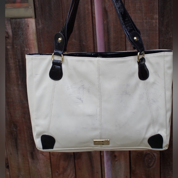 Betsey Johnson Bone Bow black Glossy Tote Handbag BB84135 - Picture 8 of 10